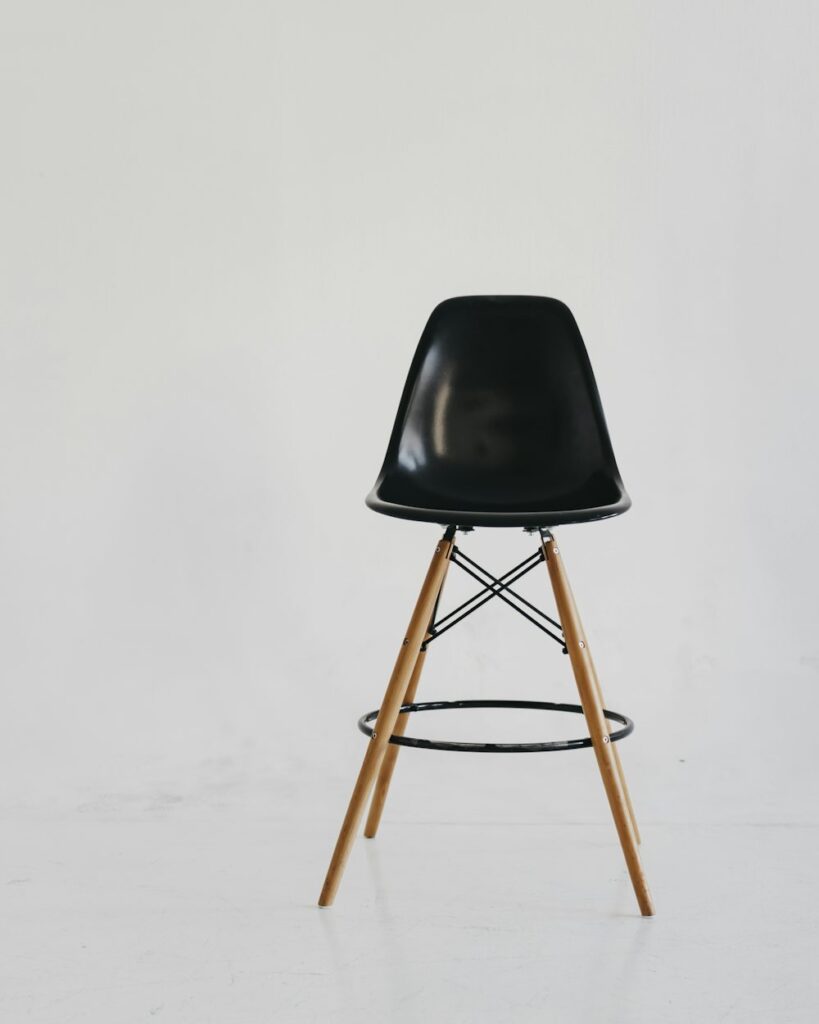 Oude meubels opknappen: gerestaureerd vintage meubel